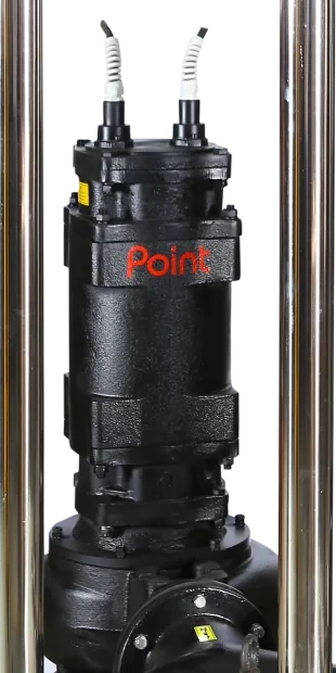 Point submersible pump at the centre of the jet aerator